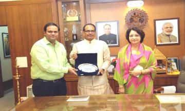 वरिष्ठ नागरिकों के हित संरक्षण पर रीवा नगर निगम को राष्ट्रपति ने दिया “वयोश्रेष्ठ सम्मान 2016”