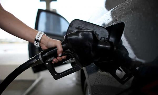कच्चे तेल में भारी गिरावट, सस्ता हो सकता है डीजल-पेट्रोल