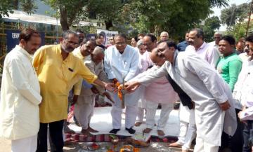राजस्व मंत्री श्री गुप्ता द्वारा निर्माण कार्यों का भूमि-पूजन