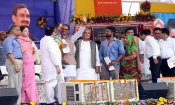 मुख्यमंत्री श्री चौहान ने कहा हर जरूरतमंद को बेहतर इलाज की सुविधा मुहैया करवायी जायेगी