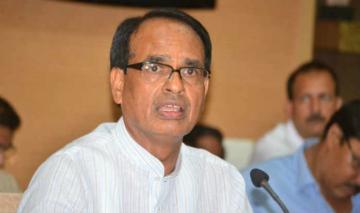 शिवराज सिंह चौहान पहुंचे मंदसौर - किसानों के परिजनों से की मुलाकात
