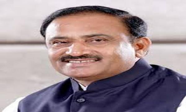 Simhasth In-charge Minister Shri Bhupendra Singh directs zonal officers & Ensures proper sanitary arrangements in Mela Simhasth In-charge Minister Shri Bhupendra Singh directs zonal officers & Ensures proper sanitary arrangements in Mela